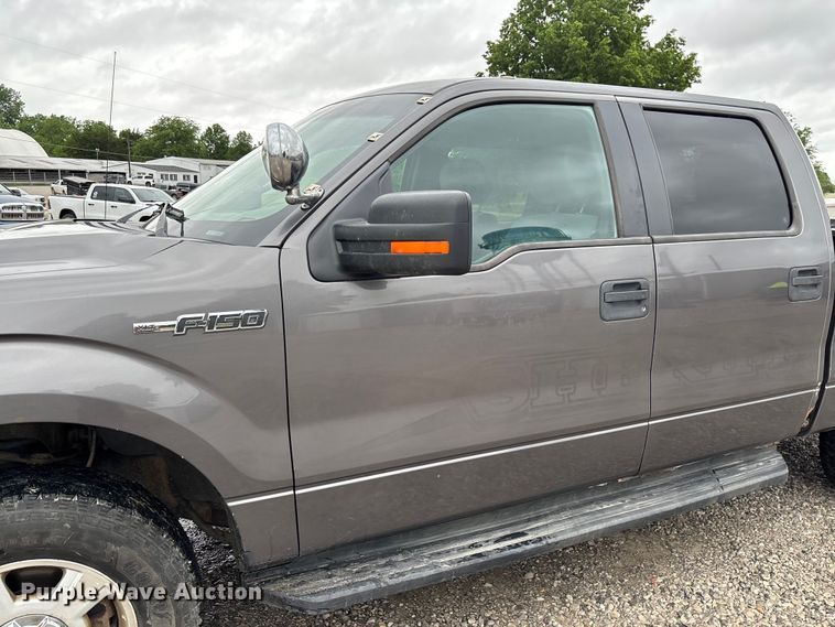 image for item FC5766 2012 Ford F150 XLT Crew Cab pickup truck