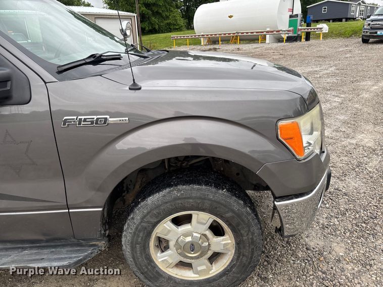 image for item FC5766 2012 Ford F150 XLT Crew Cab pickup truck