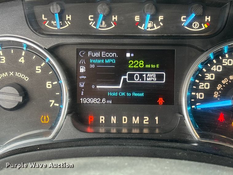 image for item FC5766 2012 Ford F150 XLT Crew Cab pickup truck