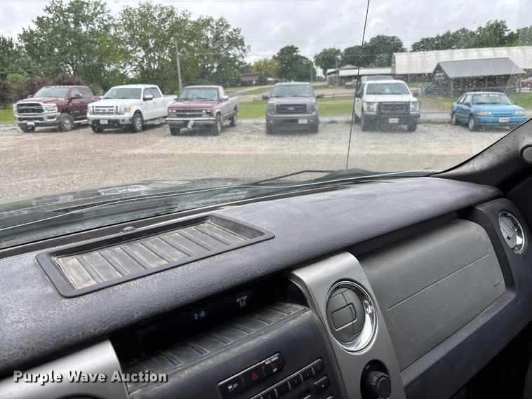image for item FC5766 2012 Ford F150 XLT Crew Cab pickup truck