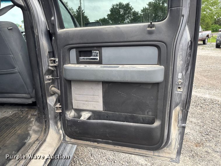 image for item FC5766 2012 Ford F150 XLT Crew Cab pickup truck