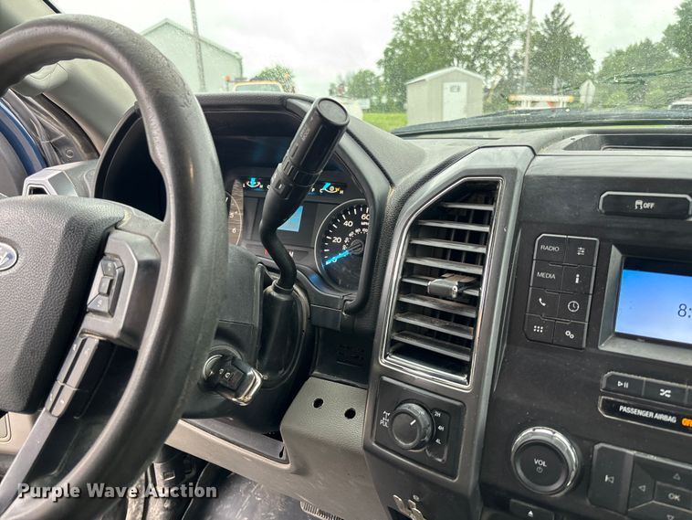 image for item FC5767 2018 Ford F150 XLT Crew Cab pickup truck
