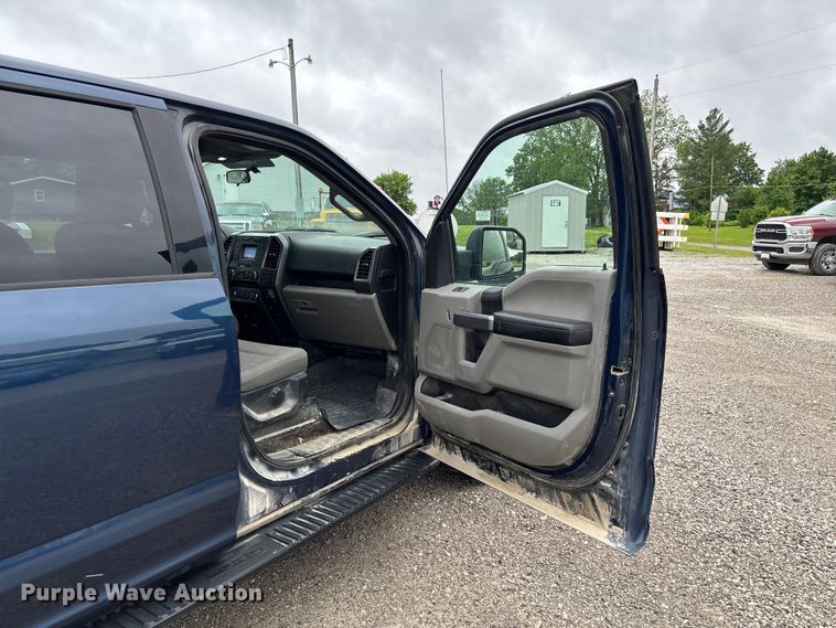 image for item FC5767 2018 Ford F150 XLT Crew Cab pickup truck