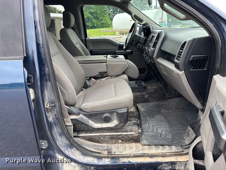 image for item FC5767 2018 Ford F150 XLT Crew Cab pickup truck