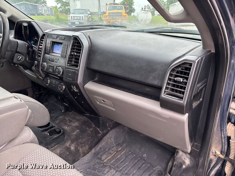 image for item FC5767 2018 Ford F150 XLT Crew Cab pickup truck