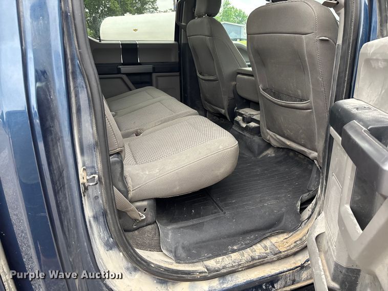 image for item FC5767 2018 Ford F150 XLT Crew Cab pickup truck