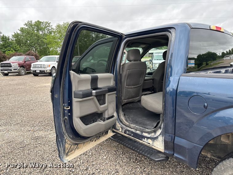 image for item FC5767 2018 Ford F150 XLT Crew Cab pickup truck
