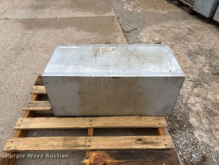 image for item FC5776 Lock box cabinet