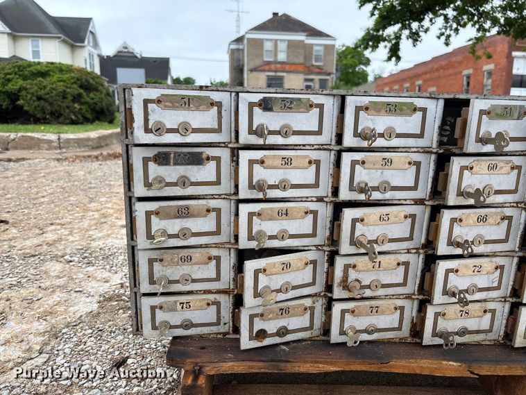 image for item FC5776 Lock box cabinet