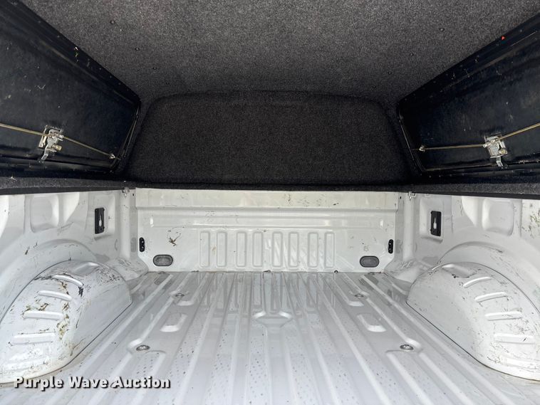 image for item FC5826 2017 Ford F250 Super Duty Crew Cab pickup truck