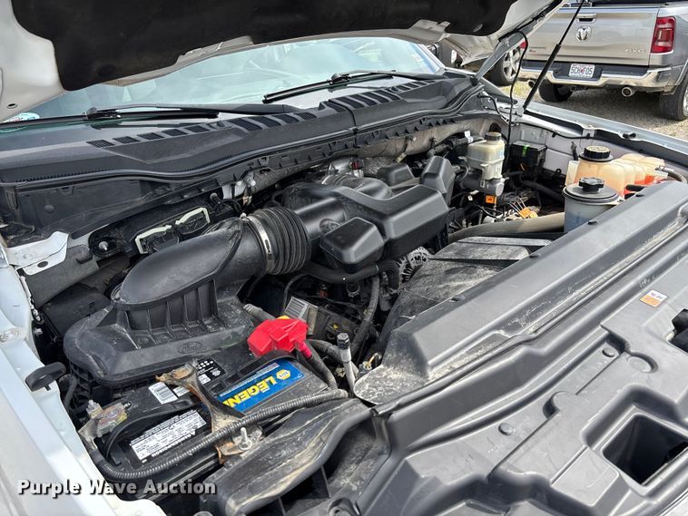 image for item FC5826 2017 Ford F250 Super Duty Crew Cab pickup truck