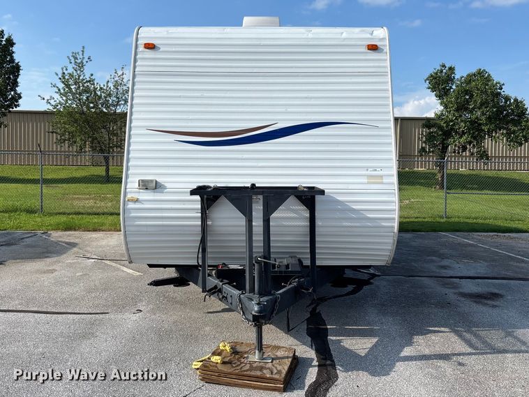 image for item FC5890 2006 Keystone Sprinter camper