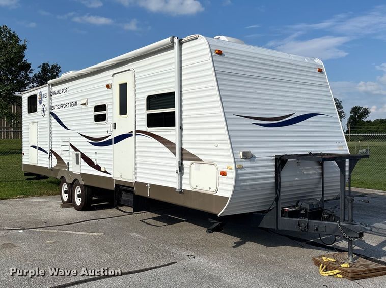 image for item FC5890 2006 Keystone Sprinter camper
