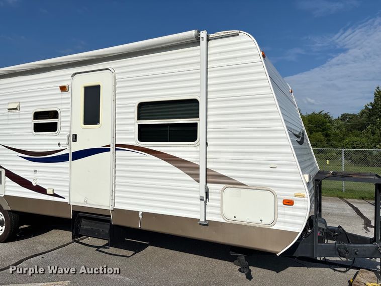 image for item FC5890 2006 Keystone Sprinter camper