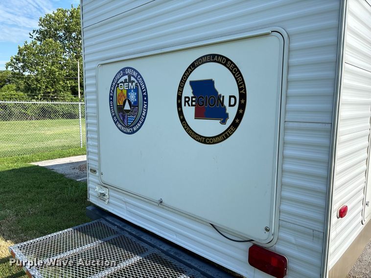 image for item FC5890 2006 Keystone Sprinter camper