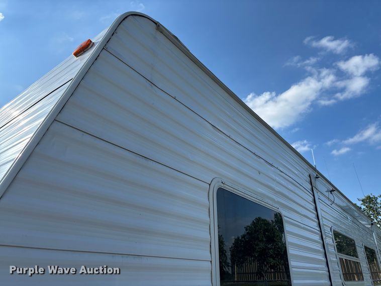 image for item FC5890 2006 Keystone Sprinter camper