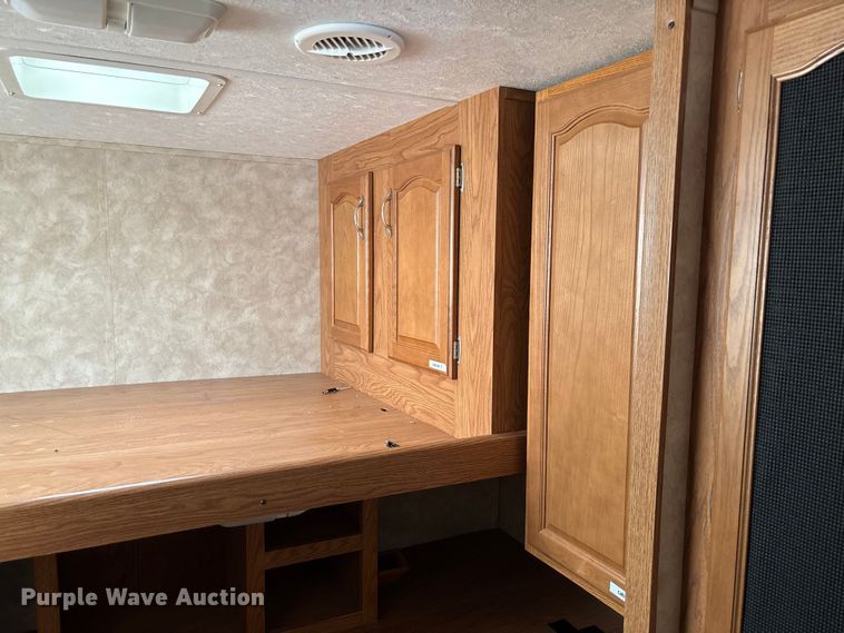 image for item FC5890 2006 Keystone Sprinter camper