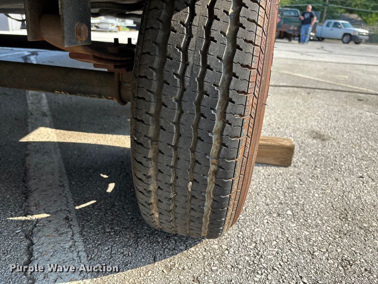 image for item FC5890 2006 Keystone Sprinter camper