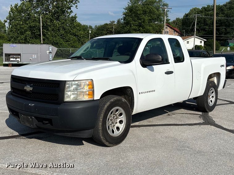 image for item FC5891 2008 Chevrolet Silverado 1500 Ext. Cab pickup truck
