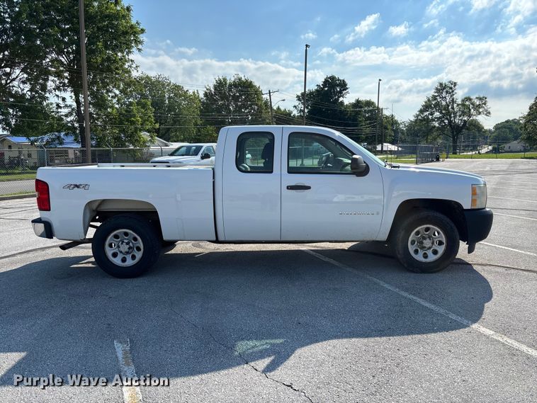 image for item FC5891 2008 Chevrolet Silverado 1500 Ext. Cab pickup truck