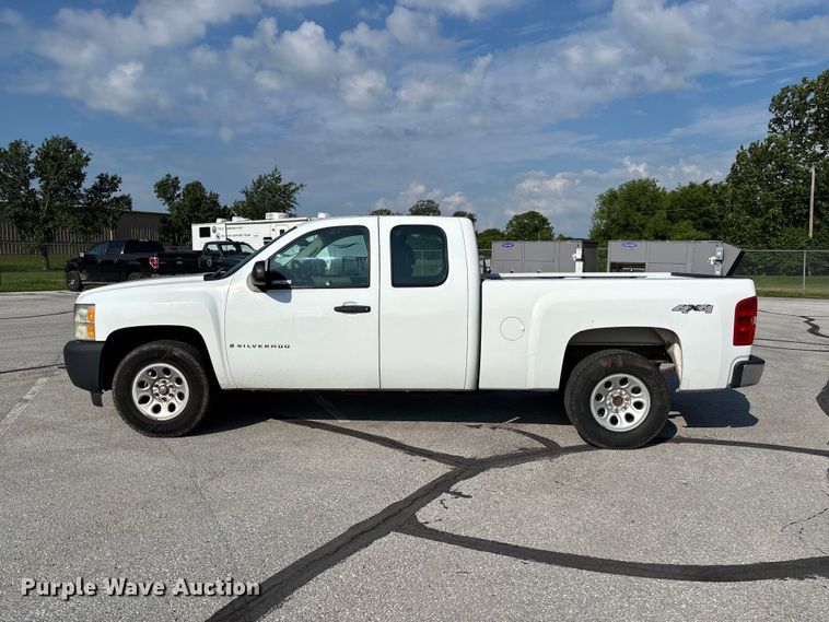 image for item FC5891 2008 Chevrolet Silverado 1500 Ext. Cab pickup truck
