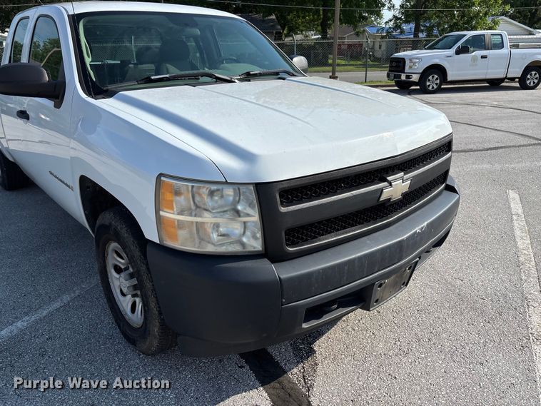 image for item FC5891 2008 Chevrolet Silverado 1500 Ext. Cab pickup truck