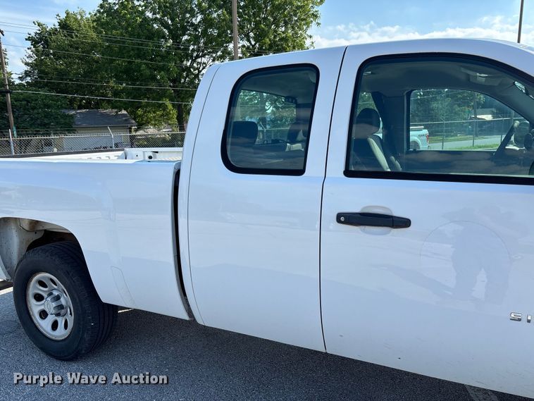 image for item FC5891 2008 Chevrolet Silverado 1500 Ext. Cab pickup truck