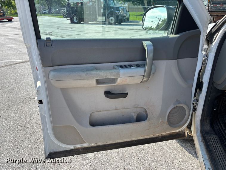 image for item FC5891 2008 Chevrolet Silverado 1500 Ext. Cab pickup truck