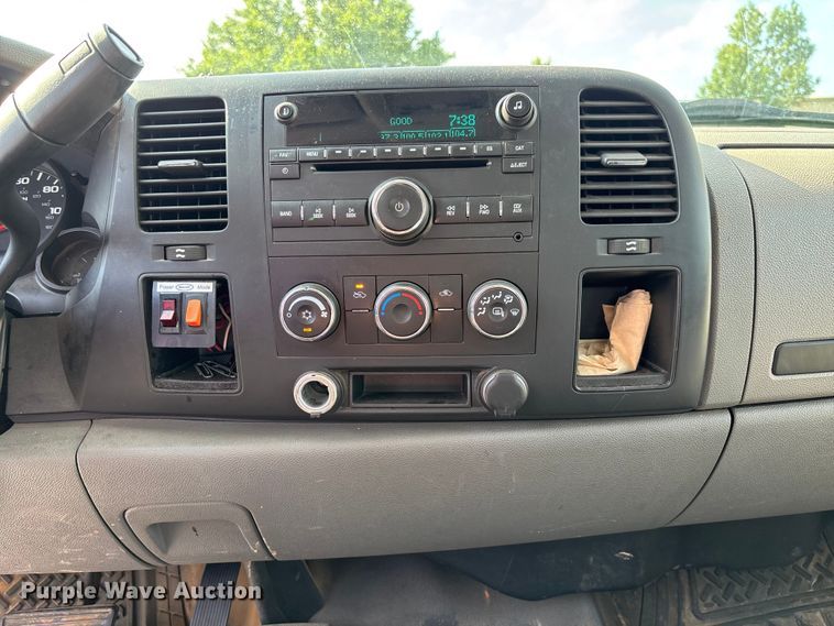 image for item FC5891 2008 Chevrolet Silverado 1500 Ext. Cab pickup truck