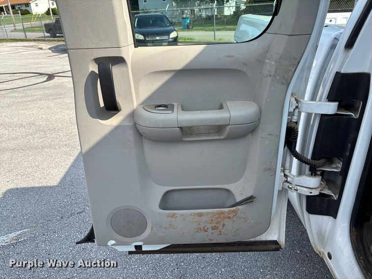 image for item FC5891 2008 Chevrolet Silverado 1500 Ext. Cab pickup truck