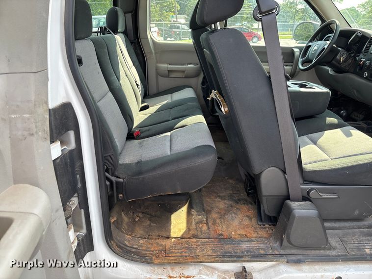 image for item FC5891 2008 Chevrolet Silverado 1500 Ext. Cab pickup truck