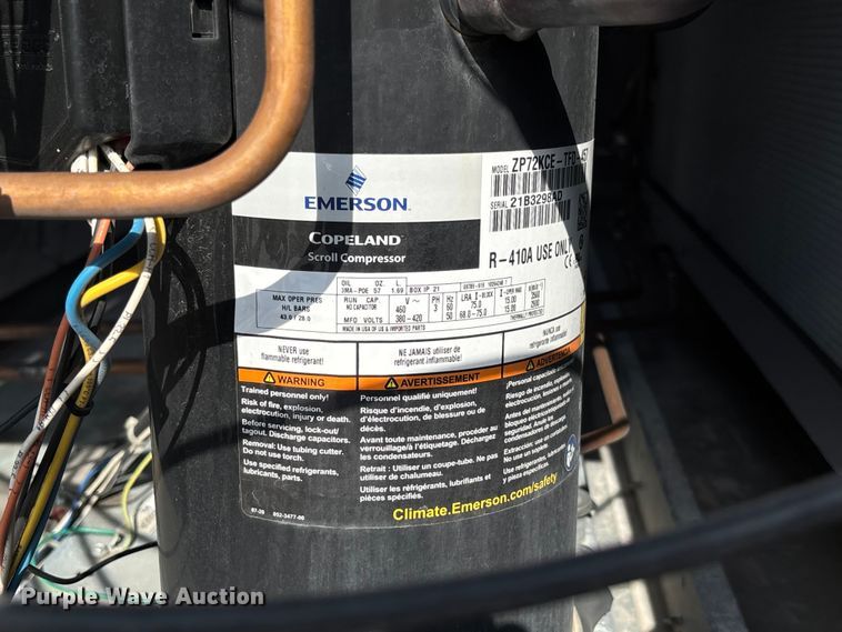 image for item FC5892 2021 Carrier 48A2E030CDG641GG HVAC unit