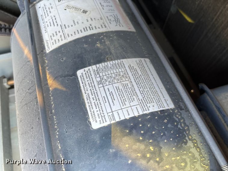 image for item FC5892 2021 Carrier 48A2E030CDG641GG HVAC unit