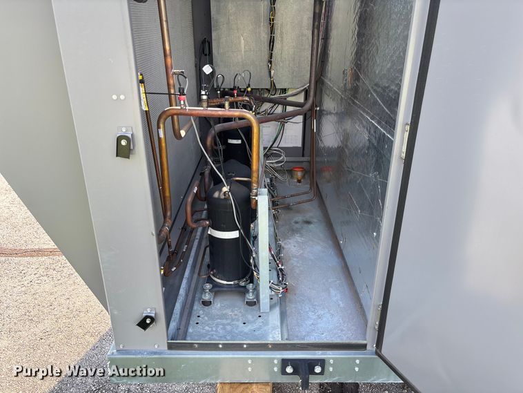 image for item FC5892 2021 Carrier 48A2E030CDG641GG HVAC unit