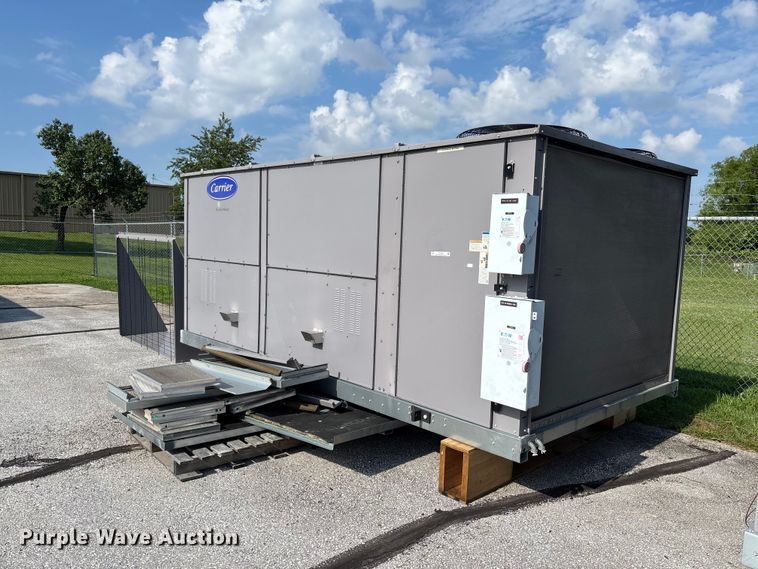 image for item FC5893 2021 Carrier 48A2E030CDG641GG HVAC unit