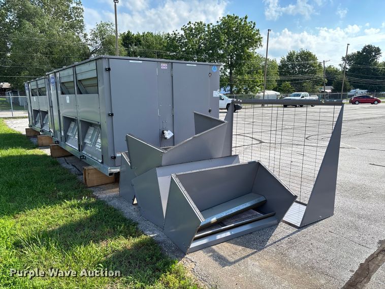 image for item FC5893 2021 Carrier 48A2E030CDG641GG HVAC unit