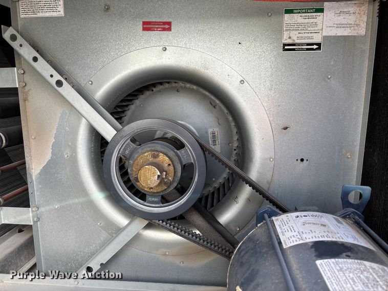 image for item FC5893 2021 Carrier 48A2E030CDG641GG HVAC unit