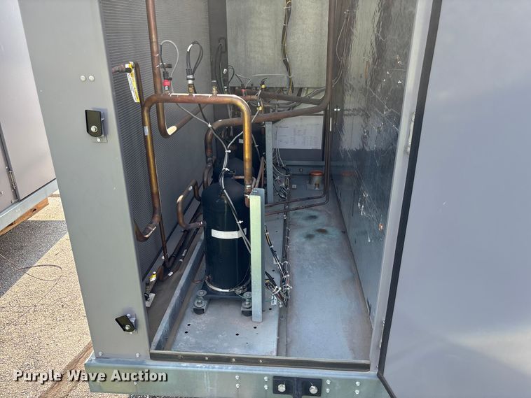 image for item FC5893 2021 Carrier 48A2E030CDG641GG HVAC unit
