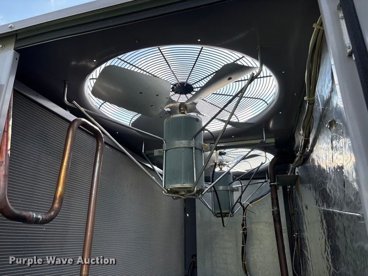 image for item FC5893 2021 Carrier 48A2E030CDG641GG HVAC unit