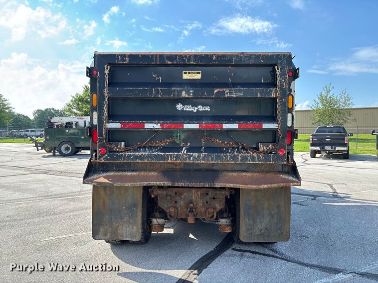 image for item FC5894 2015 International WorkStar 7600 dump truck