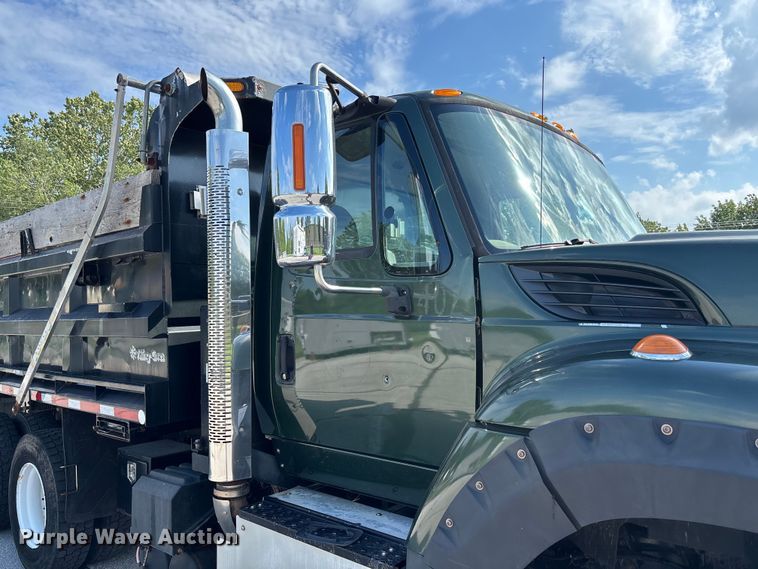 image for item FC5894 2015 International WorkStar 7600 dump truck