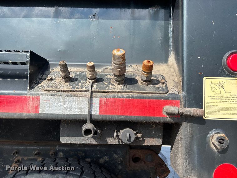 image for item FC5894 2015 International WorkStar 7600 dump truck