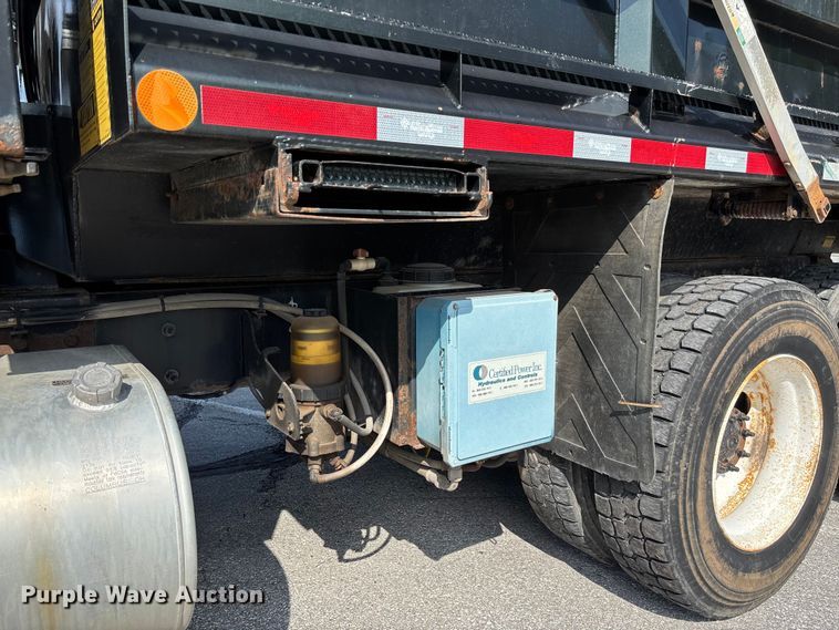 image for item FC5894 2015 International WorkStar 7600 dump truck