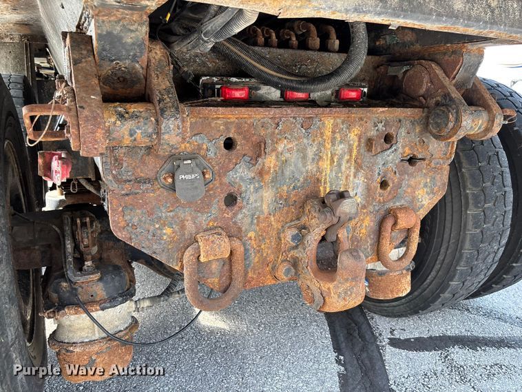 image for item FC5894 2015 International WorkStar 7600 dump truck