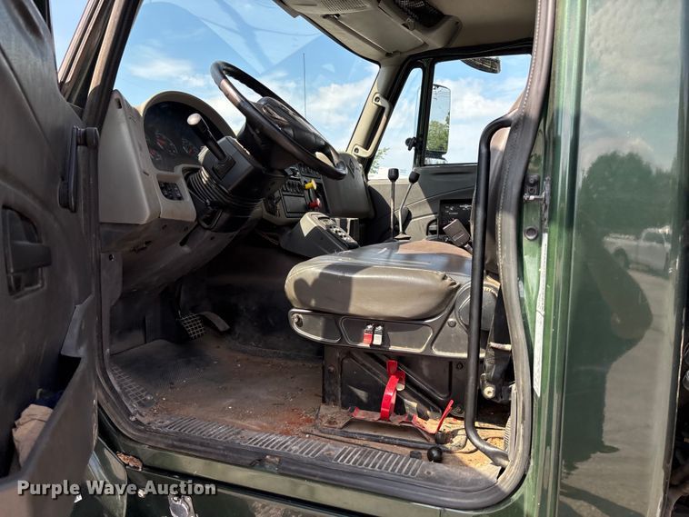 image for item FC5894 2015 International WorkStar 7600 dump truck