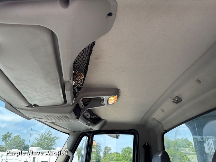 image for item FC5894 2015 International WorkStar 7600 dump truck