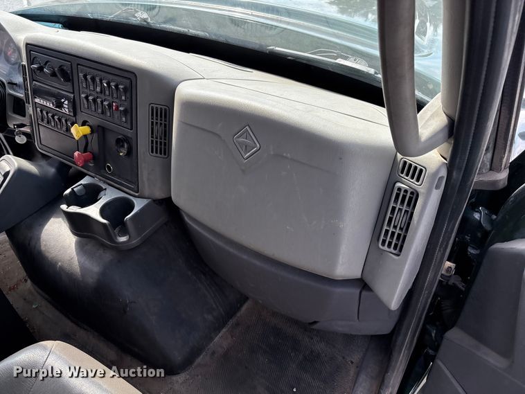 image for item FC5894 2015 International WorkStar 7600 dump truck