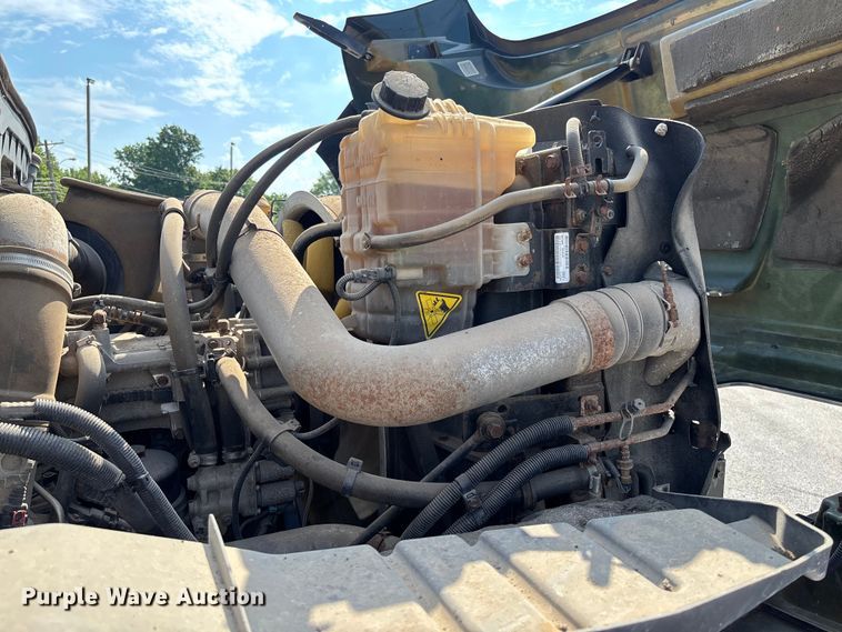 image for item FC5894 2015 International WorkStar 7600 dump truck