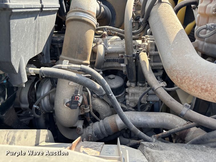image for item FC5894 2015 International WorkStar 7600 dump truck