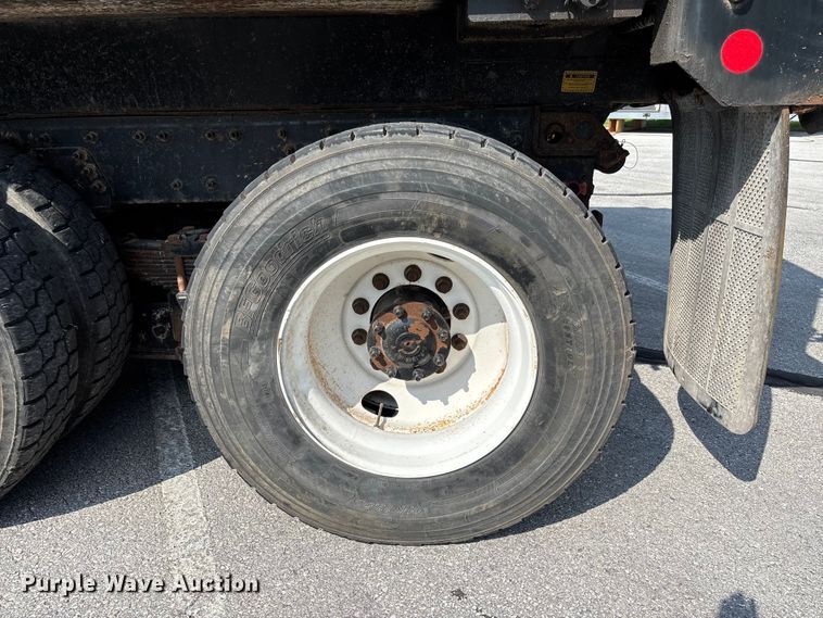 image for item FC5894 2015 International WorkStar 7600 dump truck